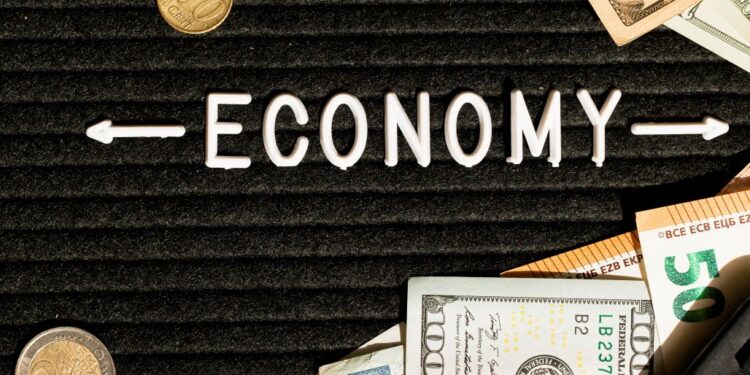 - Pratama Institute Strategi Menghadapi Potensi Shortfall Penerimaan