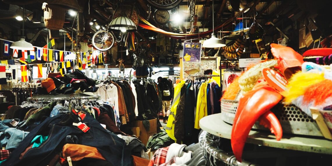 Thrifting dan Ilusi Keberlanjutan